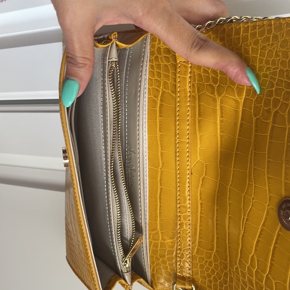 WOC. Sam Edelman, used a couple of times. Perfect for summer! Removable chain. - Picture 5 of 6